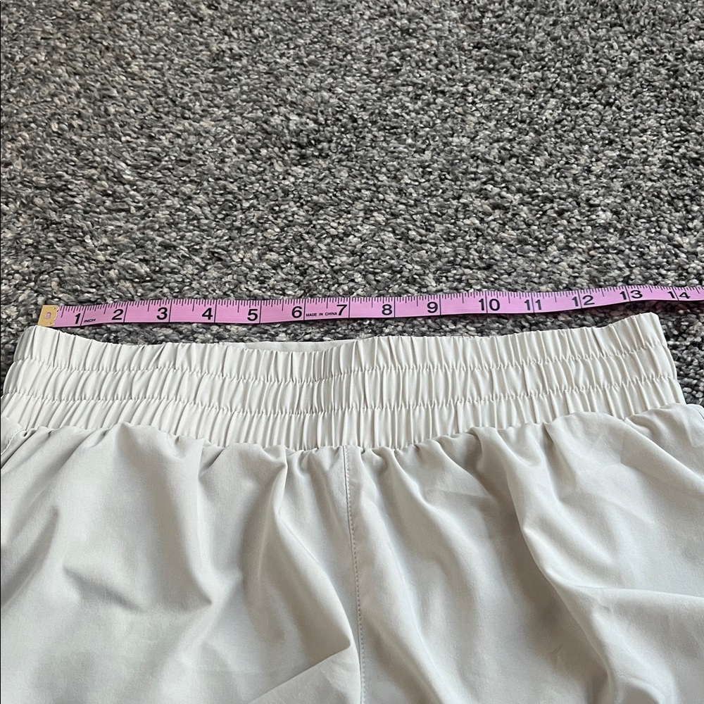 Varley Kallin Running Shorts w/ Drawstring XS - Picture 10 of 10